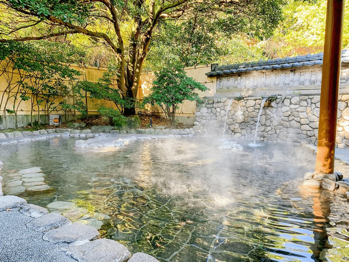 サウナと天然温泉じょんのび館