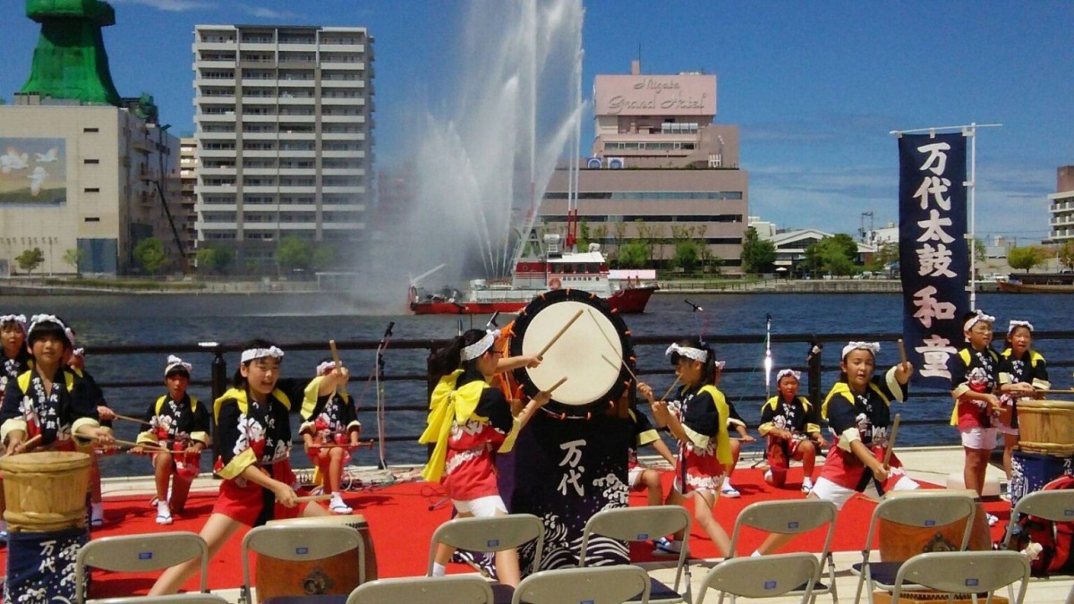 萬代橋誕生祭