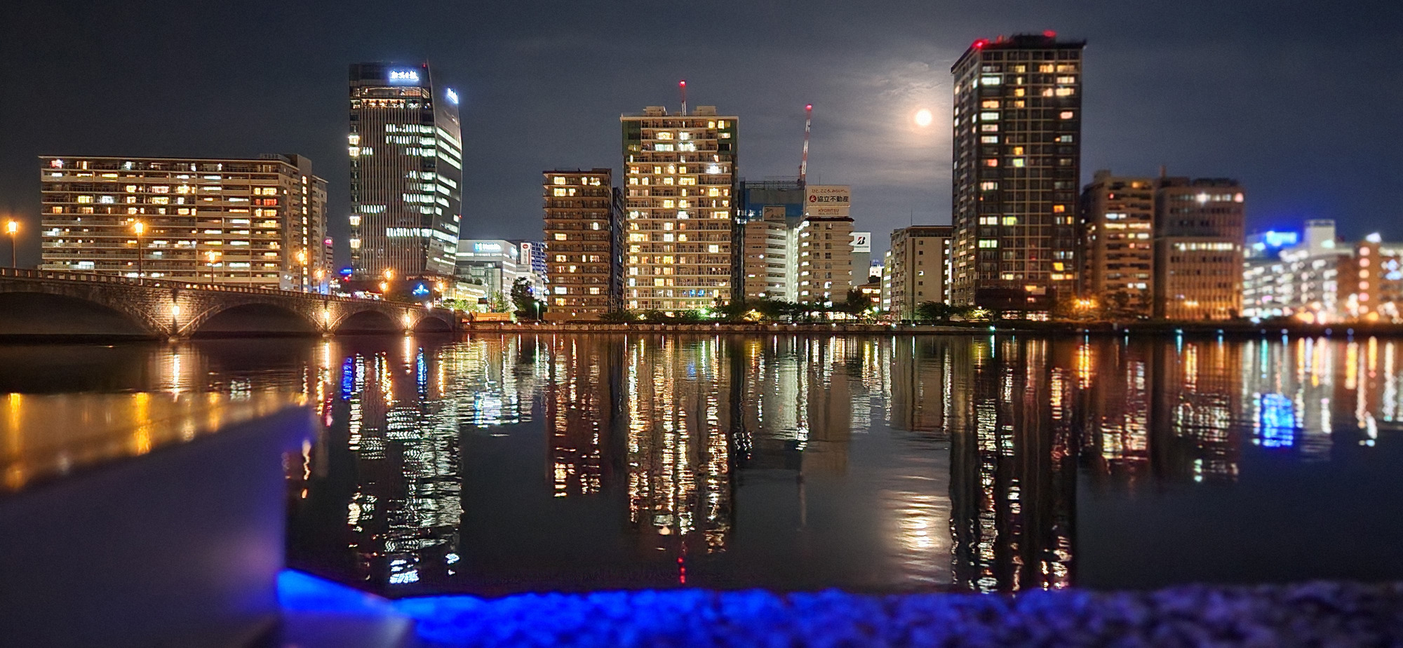 新潟市街地の夜景 ~信濃川 萬代橋 万代シテイ~